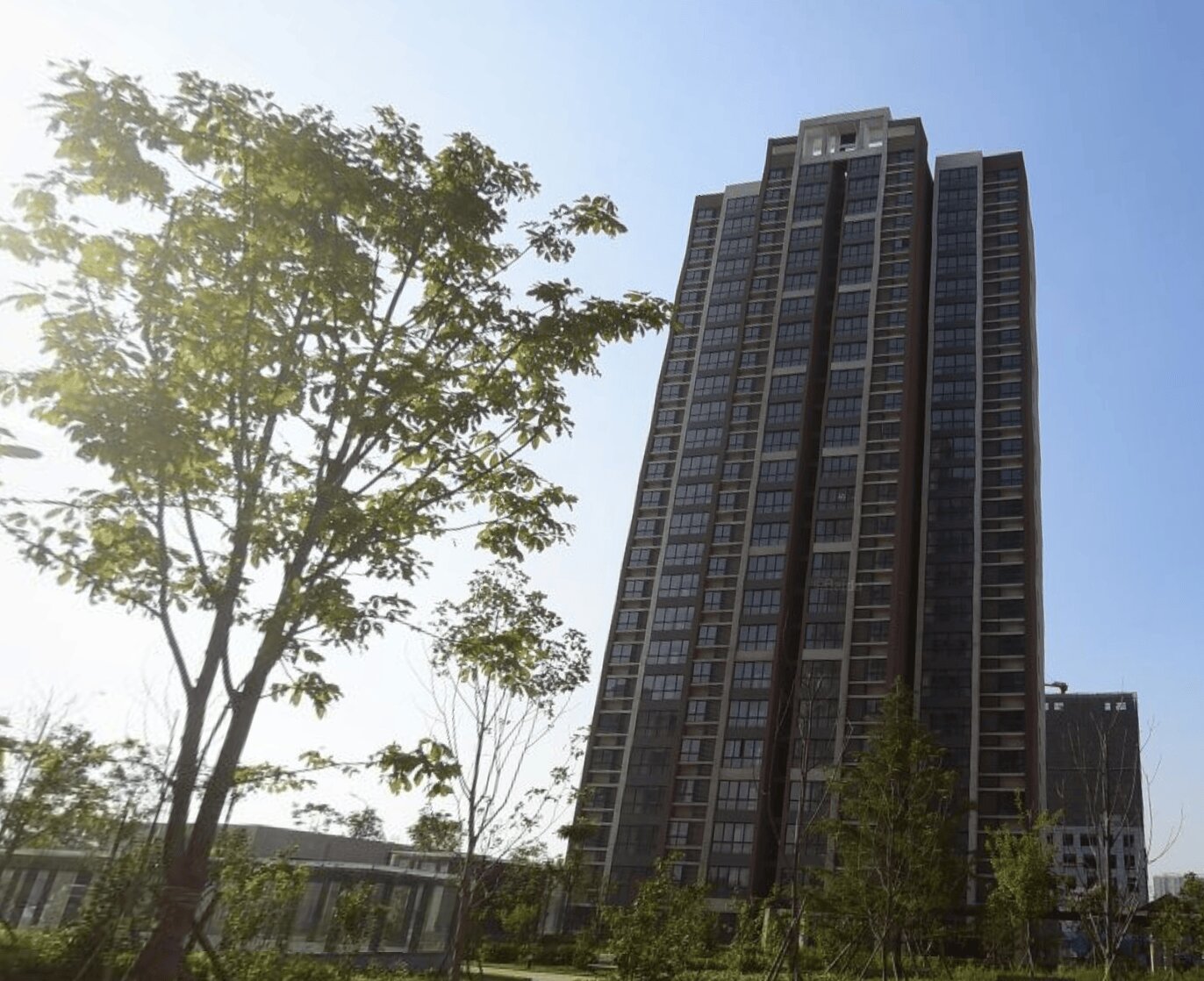 Zhengzhou Lianliu — street-level view of Baifo Community